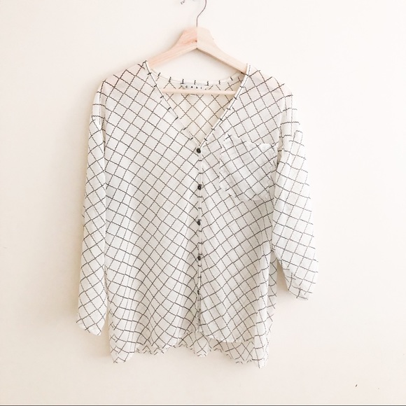 CAbi Tops - CAbi button down blouse 236